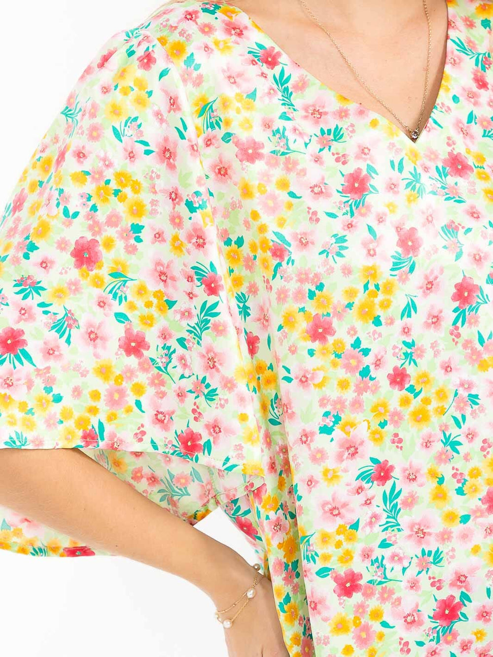 WOMEN'S SHORT SLEEVE V-NECK FLORAL PRINT BLOUSE