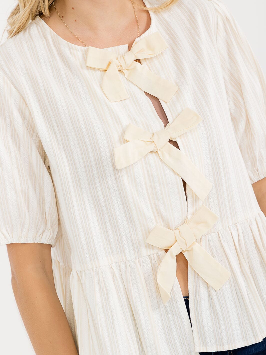 WOMEN'S SHORT SLEEVE FRONT TIE STRIPES OLORBLOCK PEPLUM TOP