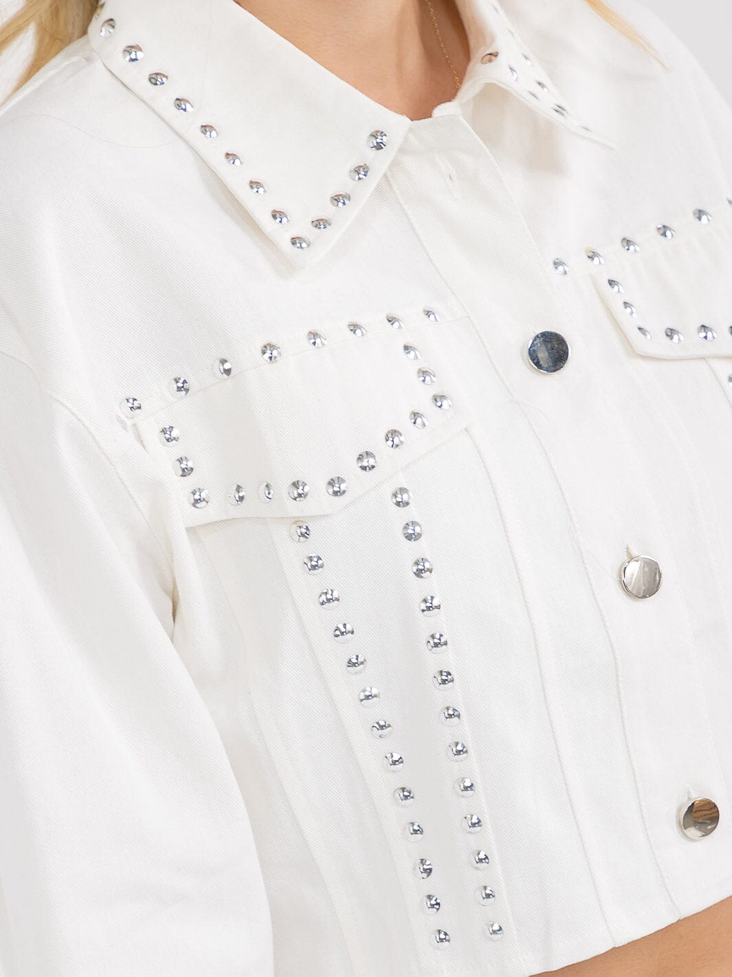 WOMEN'S LONG SLEEVE BUTTON CLOSURE STUDS DENIM JACKET