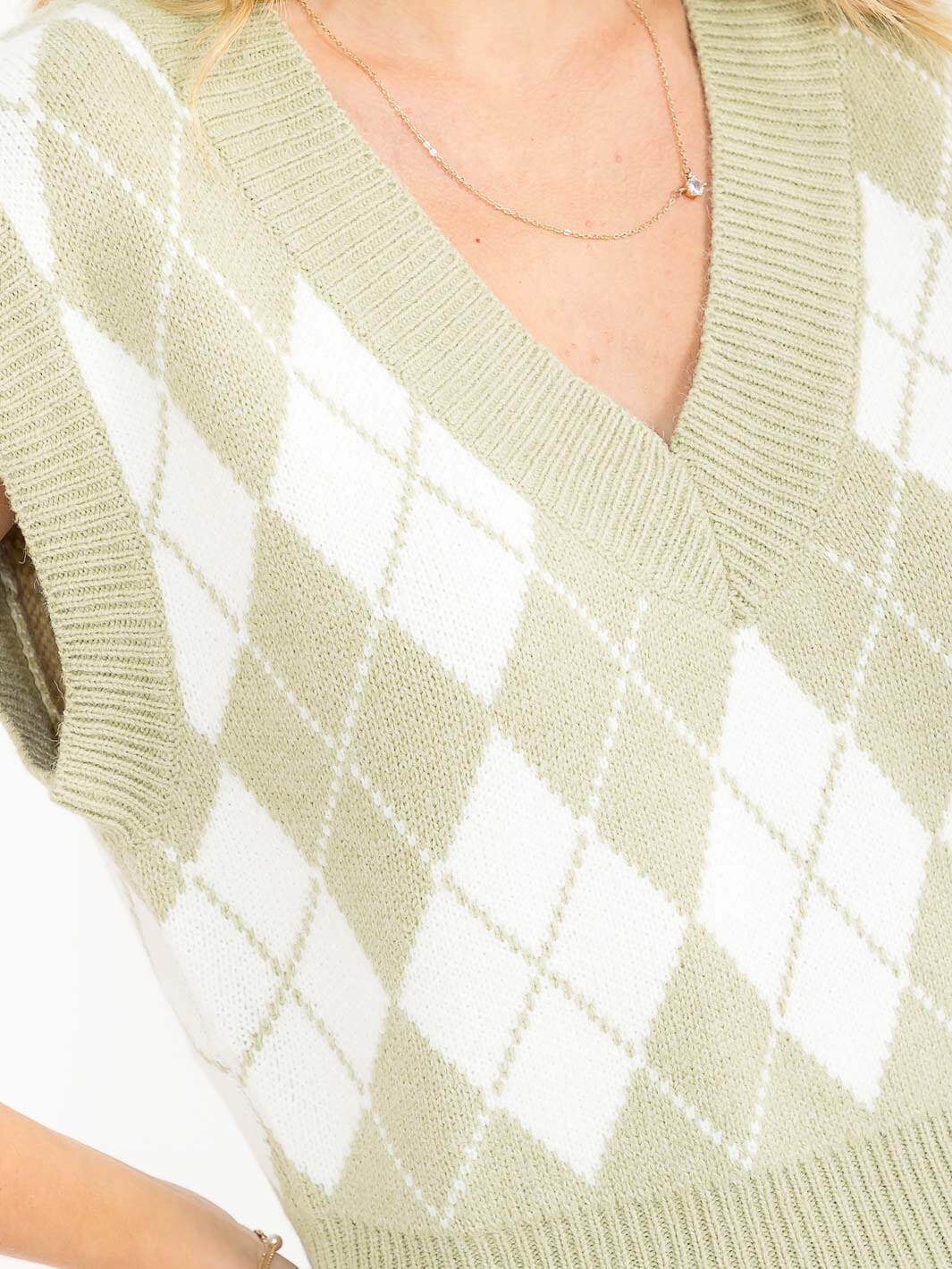 WOMEN'S SLEEVELESS V-NECK COLORBLOCK KNIT SWEATER VEST