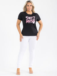 PLUS SIZE SHORT SLEEVE GRAPHIC STUDS DETAILED TOP