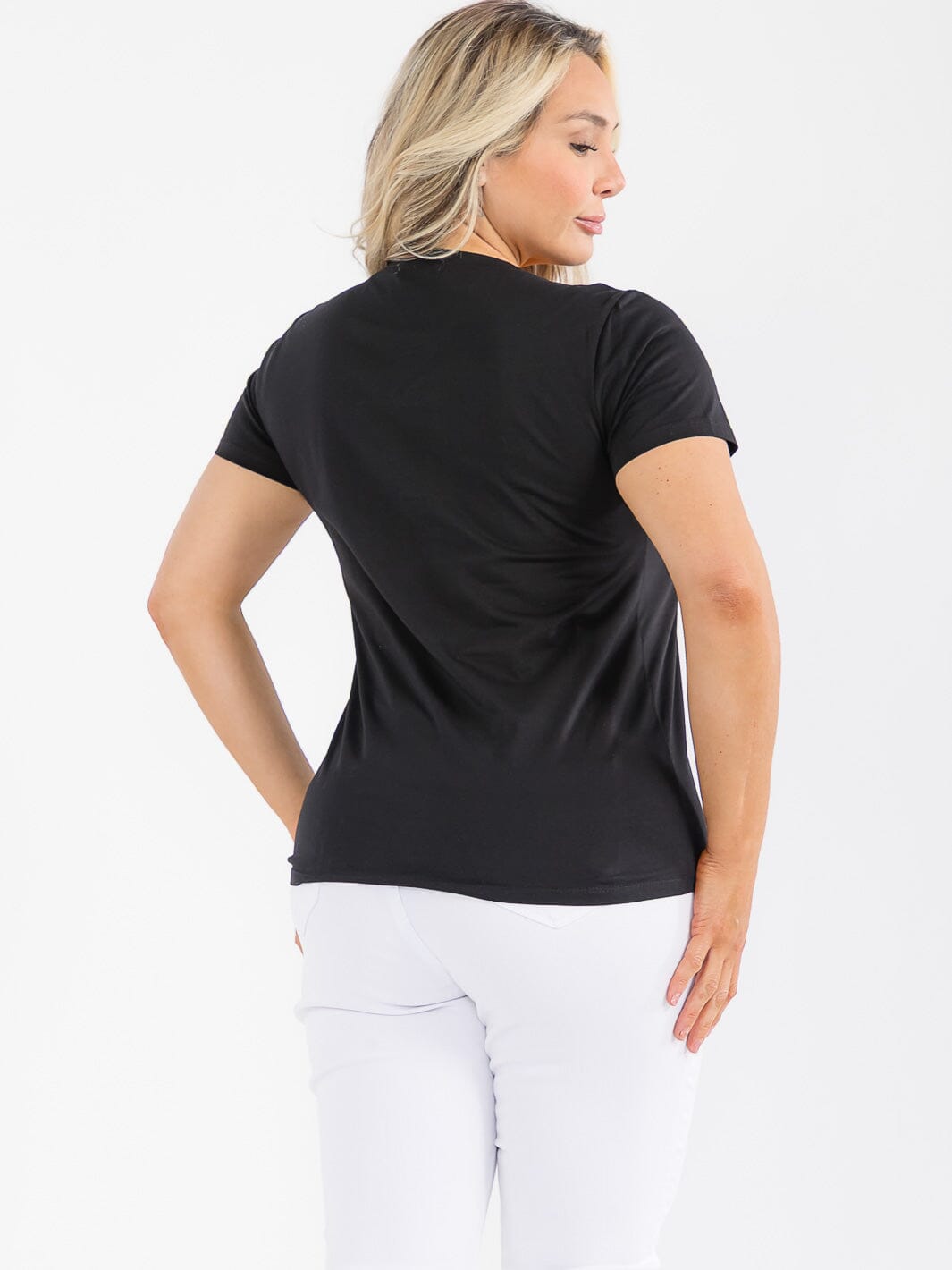 PLUS SIZE SHORT SLEEVE GRAPHIC PEARL DETAILED TOP