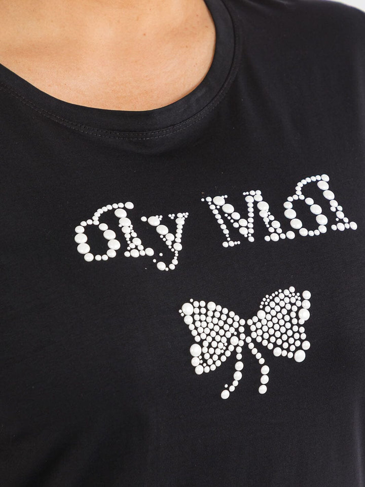 PLUS SIZE SHORT SLEEVE GRAPHIC STUDS BOW TOP