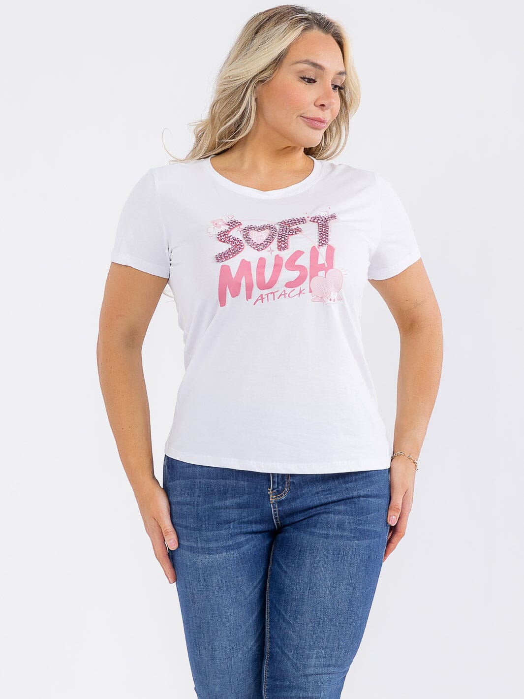 PLUS SIZE SHORT SLEEVE GRAPHIC STUDS DETAILED TOP