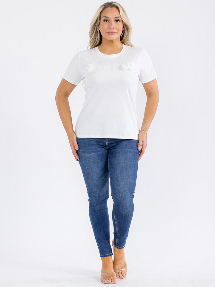 PLUS SIZE SHORT SLEEVE GRAPHIC FLOWER DETAILED TOP