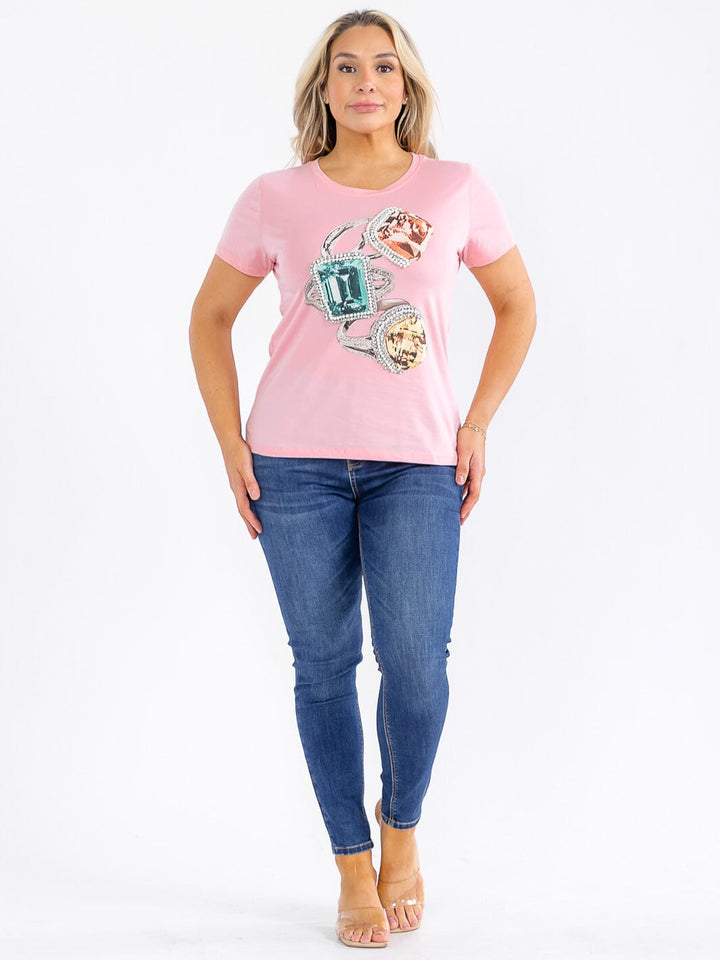 PLUS SIZE SHORT SLEEVE GRAPHIC PEARL DETAILED TOP