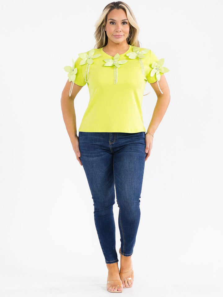 PLUS SIZE SHORT SLEEVE FLOWER STONES DETAILED TOP