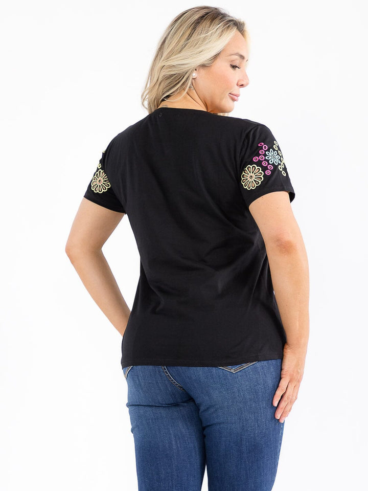 PLUS SIZE SHORT SLEEVE FLOWER EMBROIDERY TOP
