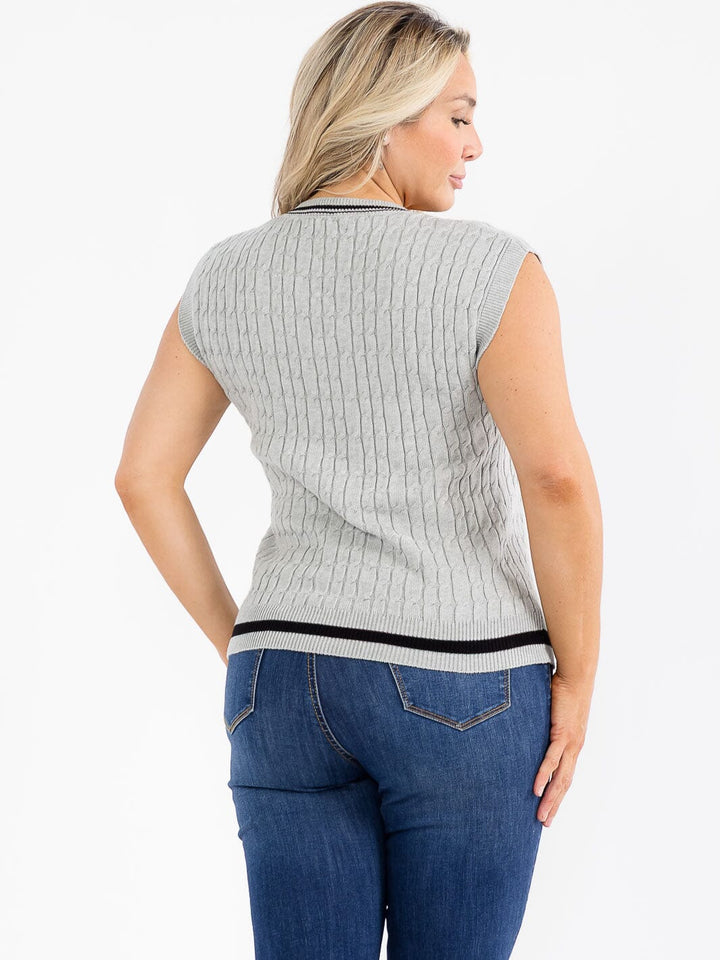 PLUS SIZE SLEEVELESS V-NECK CABLE KNIT SWEATER VEST