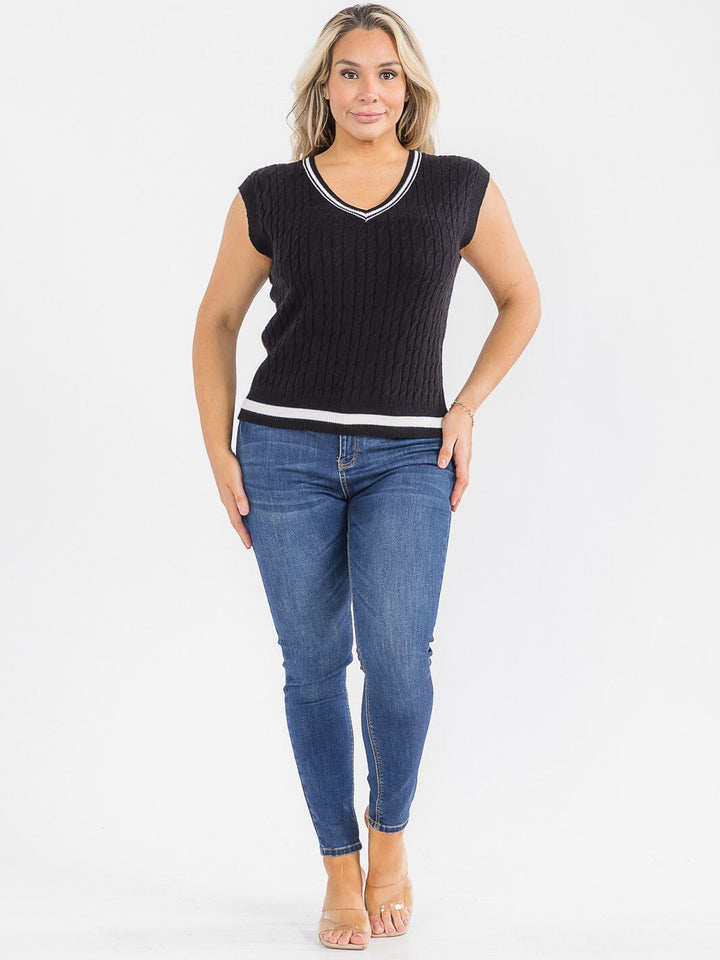 PLUS SIZE SLEEVELESS V-NECK CABLE KNIT SWEATER VEST
