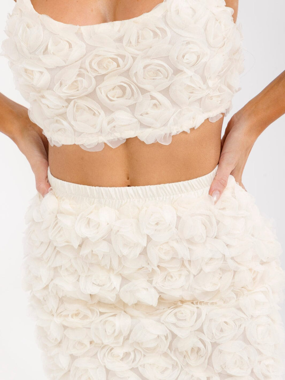 WOMEN'S SLEEVELESS CROP TOP & ELASTIC WAIST SKIRT FLORAL DETAILED 2PC. SET