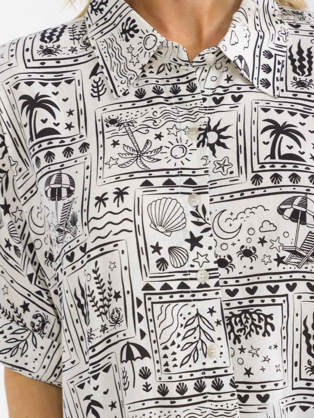 WOMEN'S SHORT SLEEVE TOP & ELASTIC WAIST SHORTS MULTI PRINT 2PC. SET