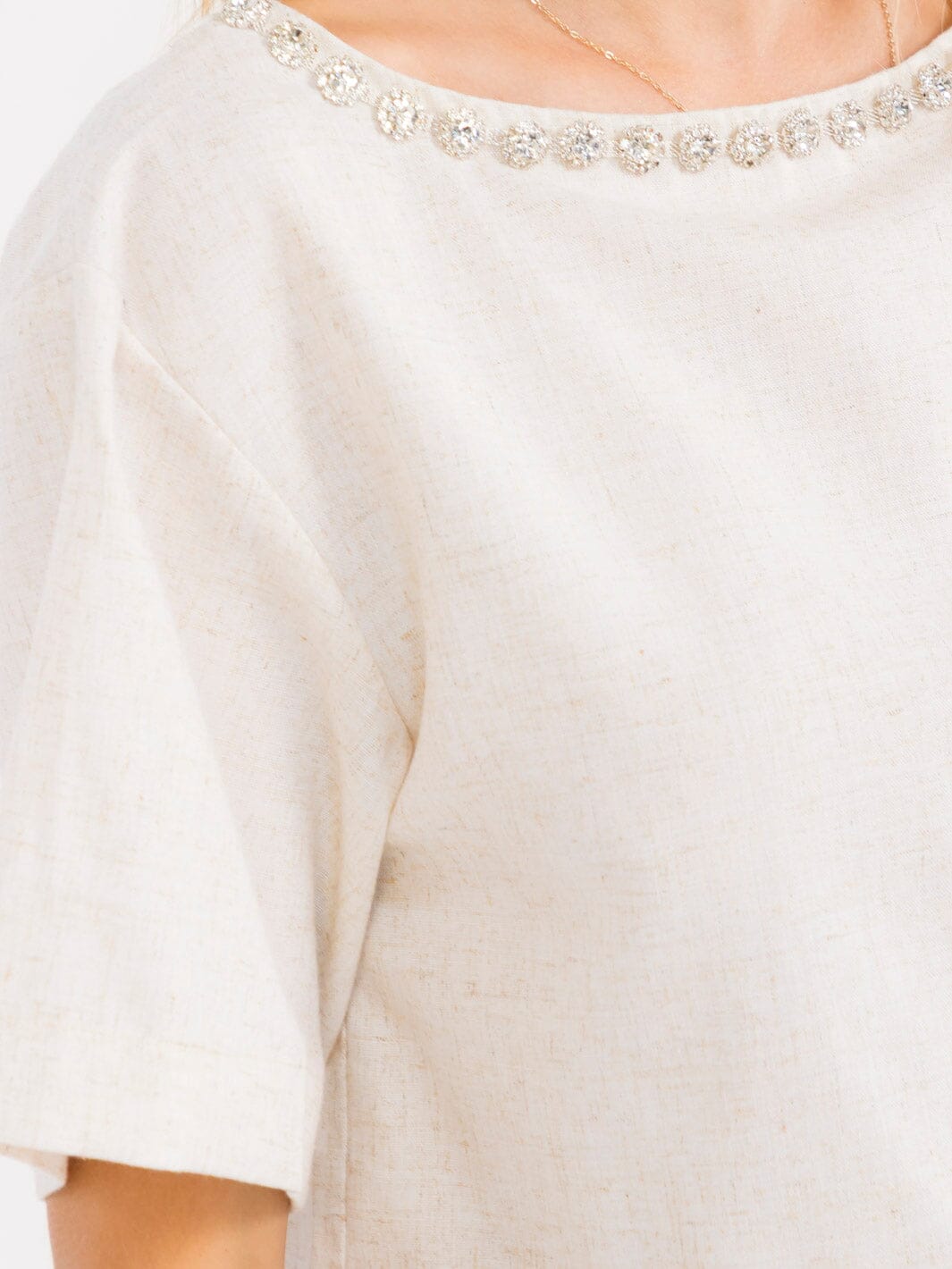 WOMEN'S SHORT SLEEVE STUDS NECK TRIM BACK BUTTON UP LINEN BLOUSE