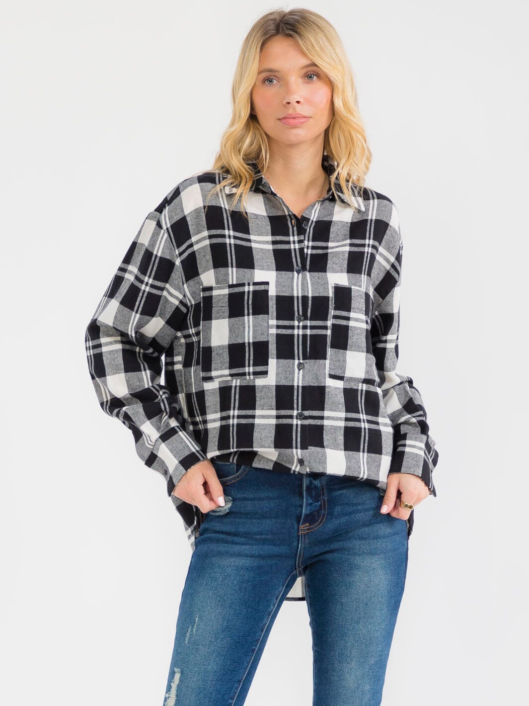 WOMEN'S LONG SLEEVE BUTTON UP FRONT POCKETS PLAID SHIRT
