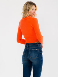 WOMEN'S LONG SLEEVE ZIPPER CLOSURE RIBBED TOP