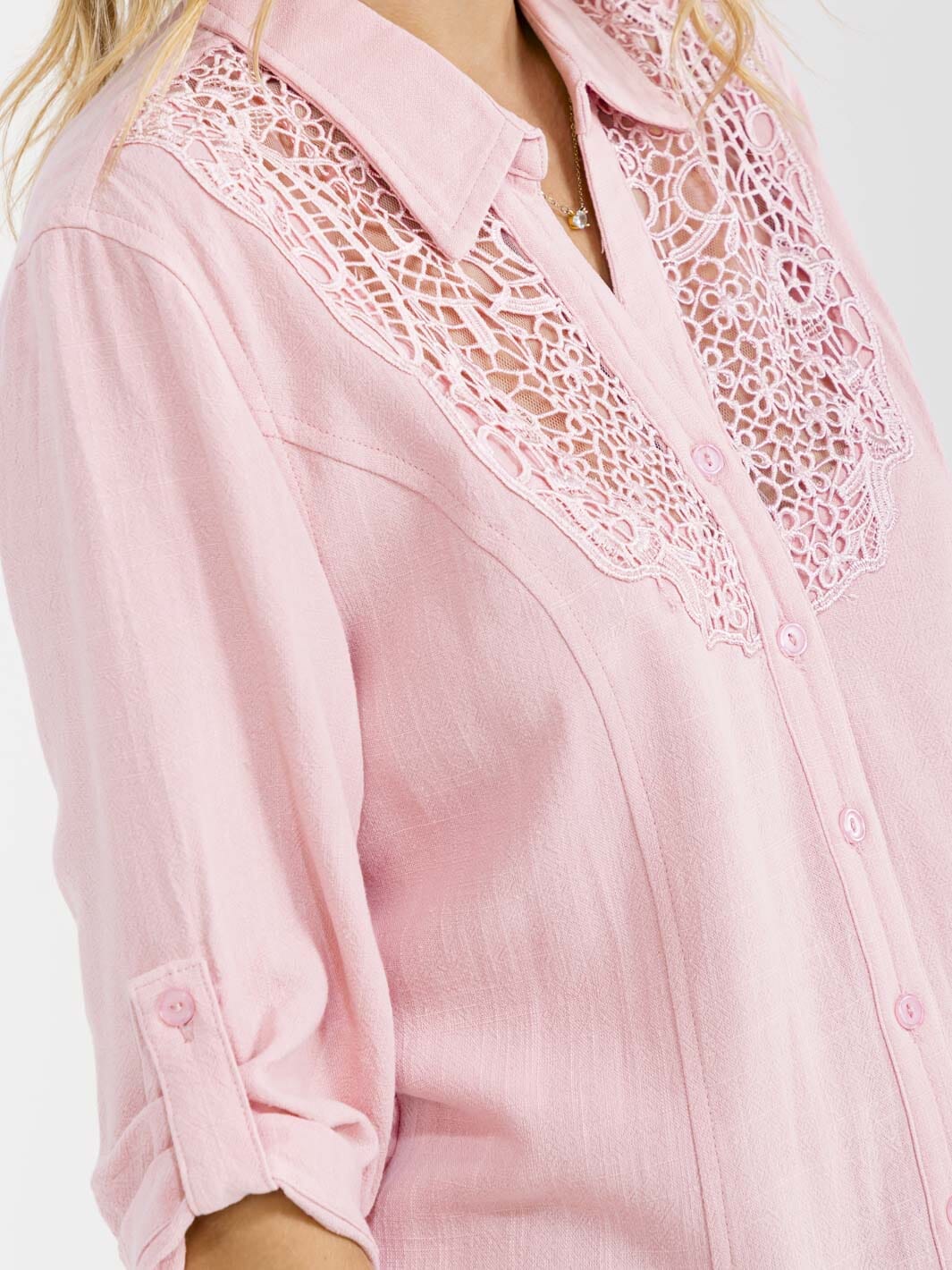 WOMEN'S 3/4 SLEEVE BUTTON UP LACE EMBROIDERY LINEN BLOUSE