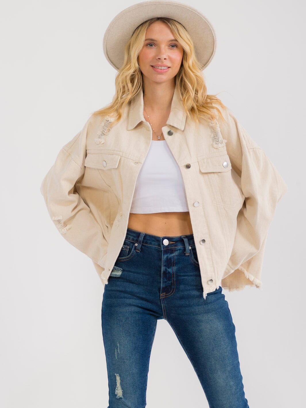 WOMEN'S LONG SLEEVE BUTTON CLOSURE FRONT POCKETS DISTRESS DENIM JACKET