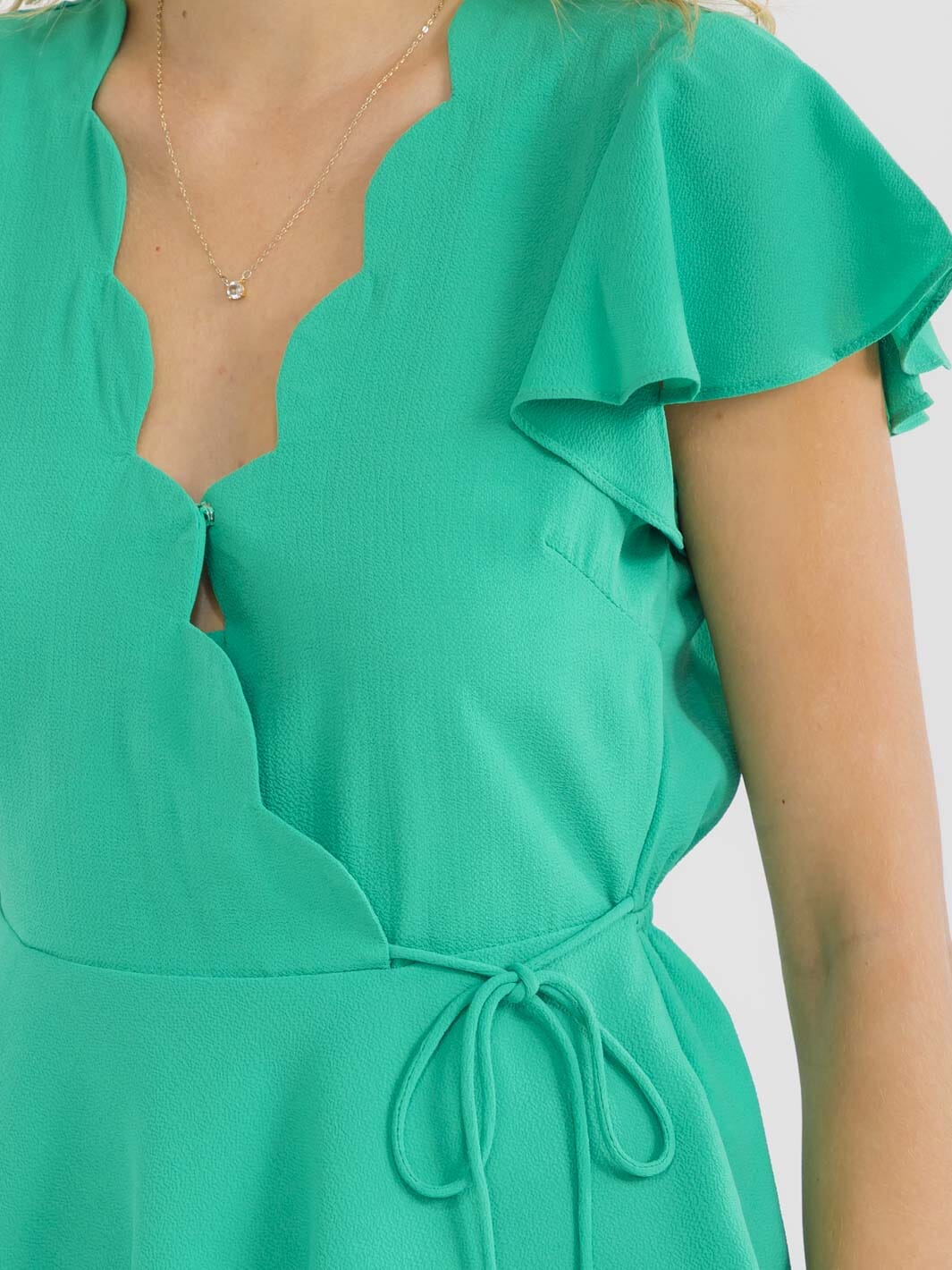 WOMEN'S SHORT RUFFLE SLEEVE SURPLICE NECK DETAILED PEPLUM BLOUSE