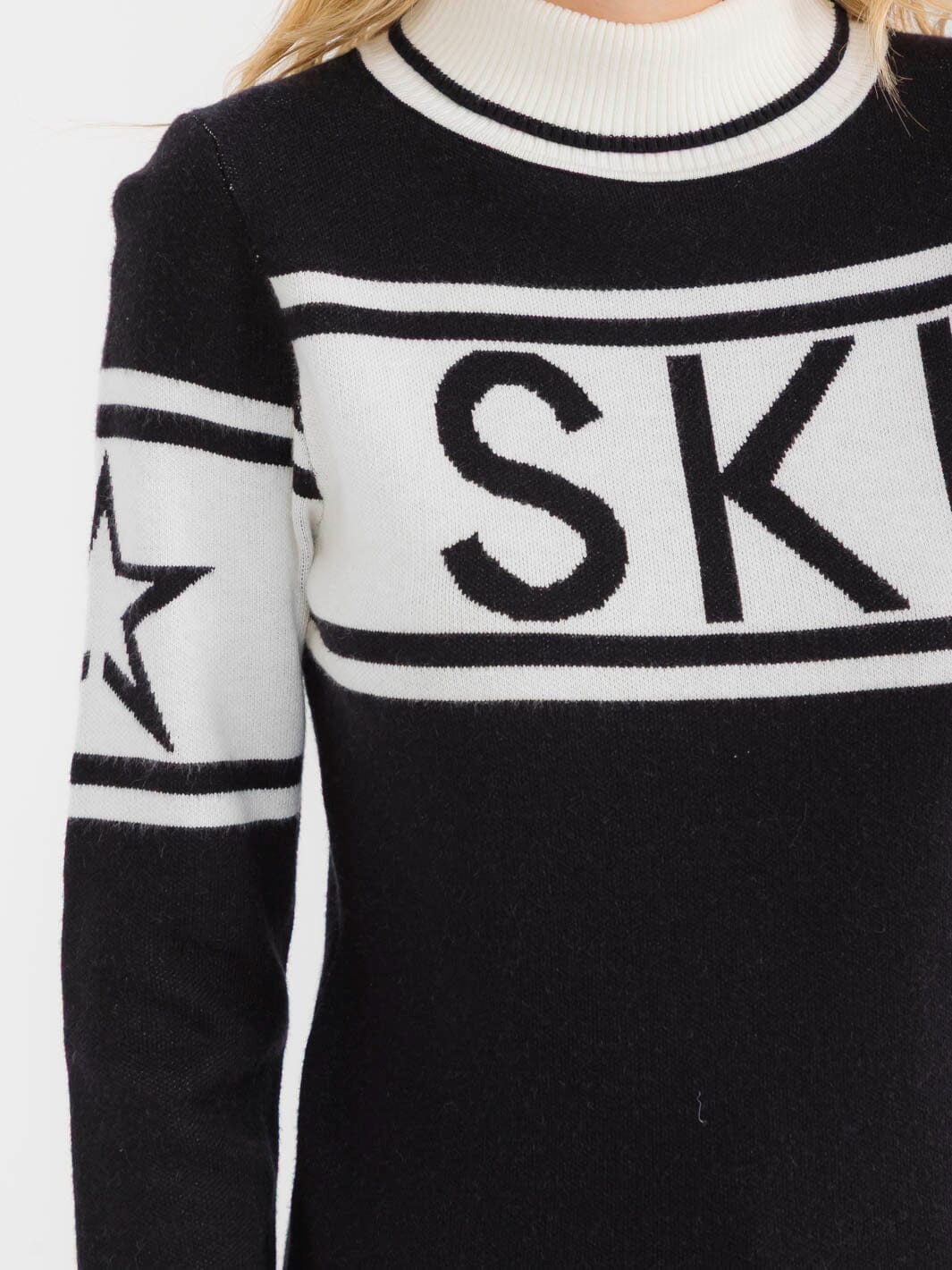 WOMEN'S LONG SLEEVE TURTLE NECK COLORBLOCK PULLOVER SWEATER