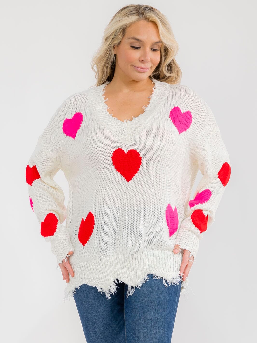 PLUS SIZE LONG SLEEVE V-NECK HEART KNIT RAW EDGE PULLOVER SWEATER