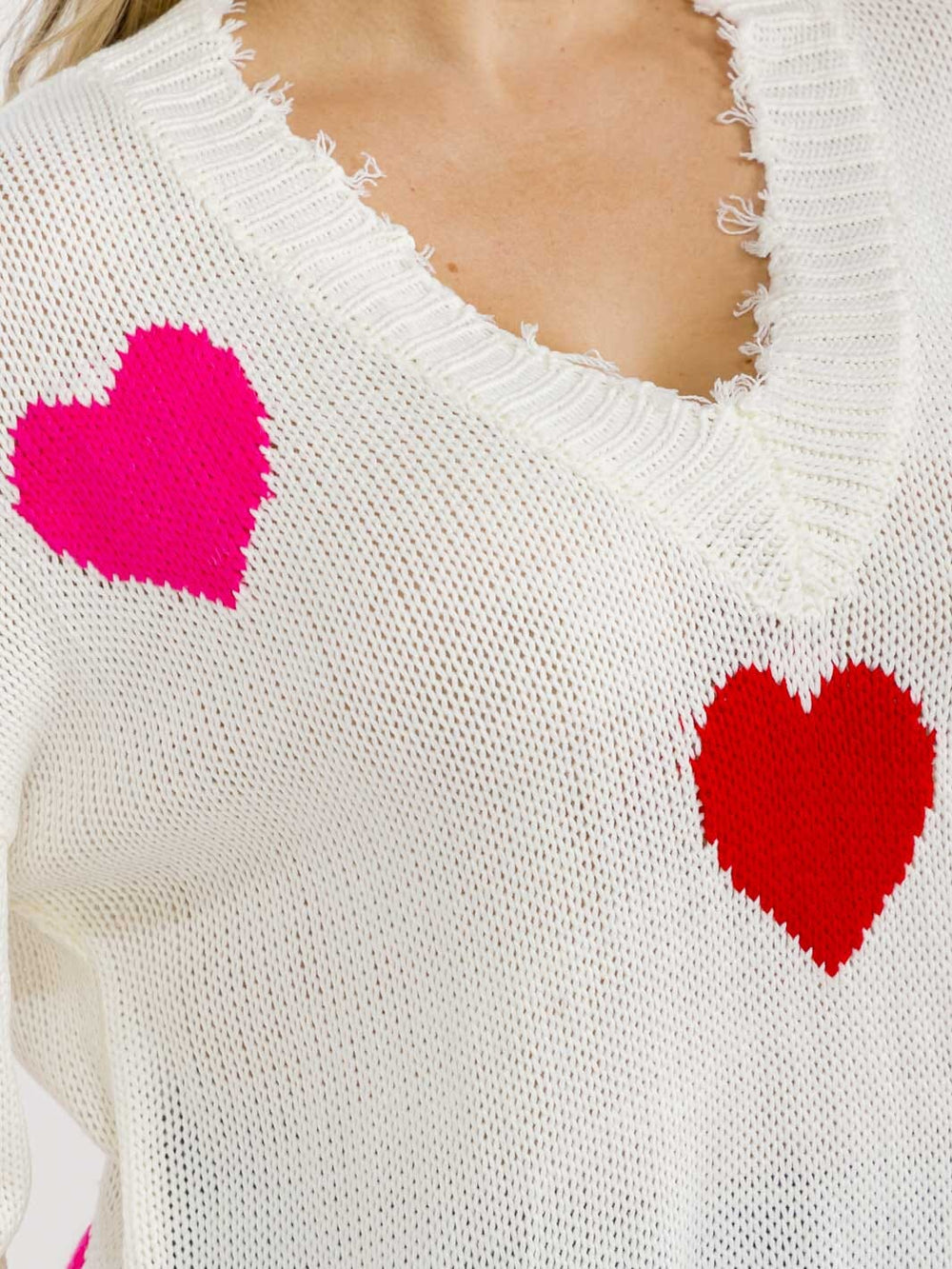 PLUS SIZE LONG SLEEVE V-NECK HEART KNIT RAW EDGE PULLOVER SWEATER