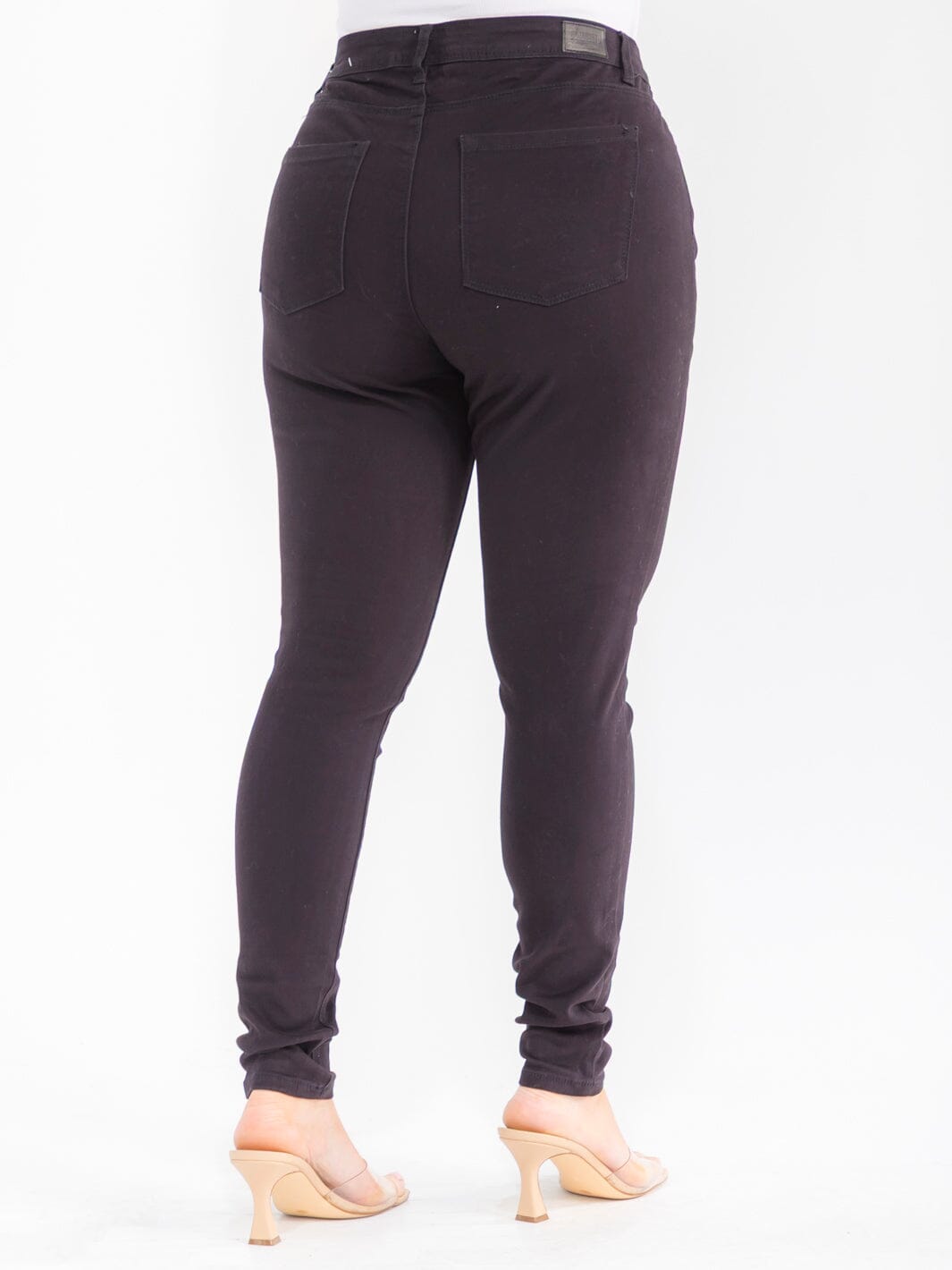 PLUS SIZE BUTTON CLOSURE POCKETS SKINNY LEG DENIM PANTS