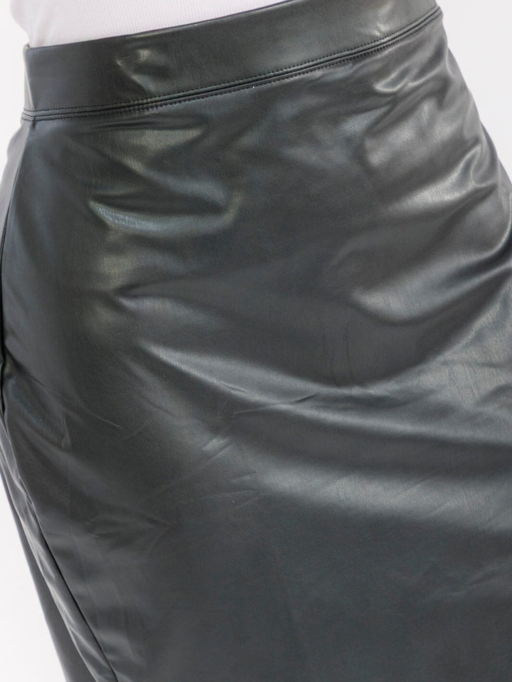 PLUS SIZE ELASTIC WAIST PU PLEATHER MINI SKIRT