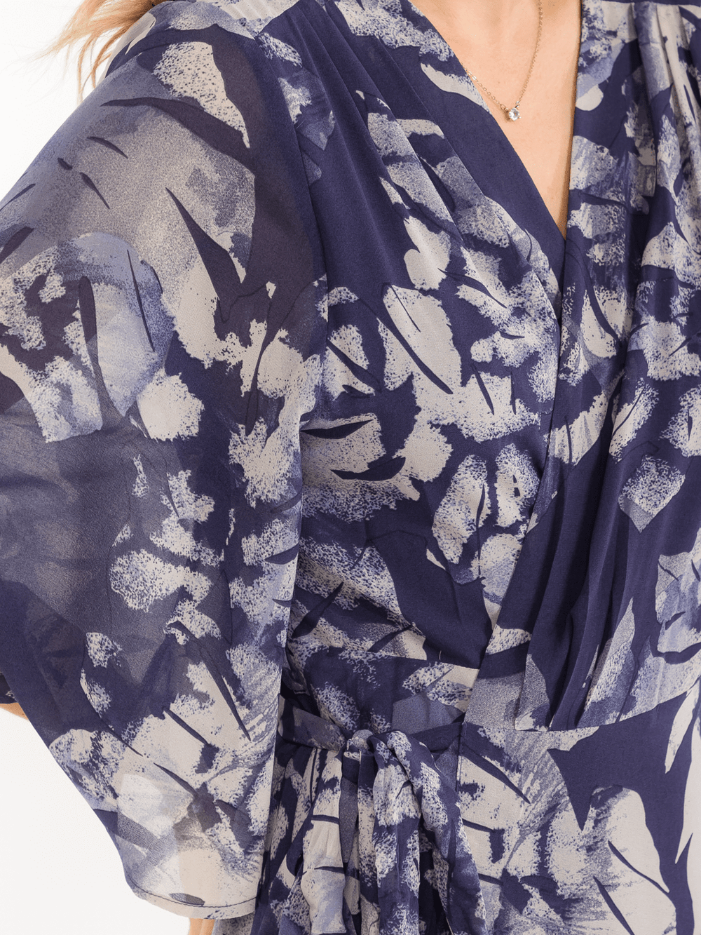 WOMEN'S 3/4 SLEEVE V-NECK FLORAL WRAP MAXI DRESS