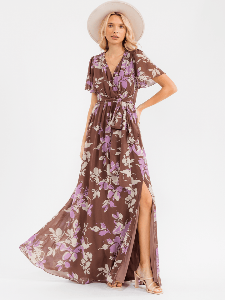 WOMEN'S SHORT SLEEVE SURPLICE SIDE SLIT SELF TIE FLORAL MAXI DRESS