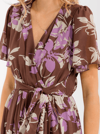 WOMEN'S SHORT SLEEVE SURPLICE SIDE SLIT SELF TIE FLORAL MAXI DRESS