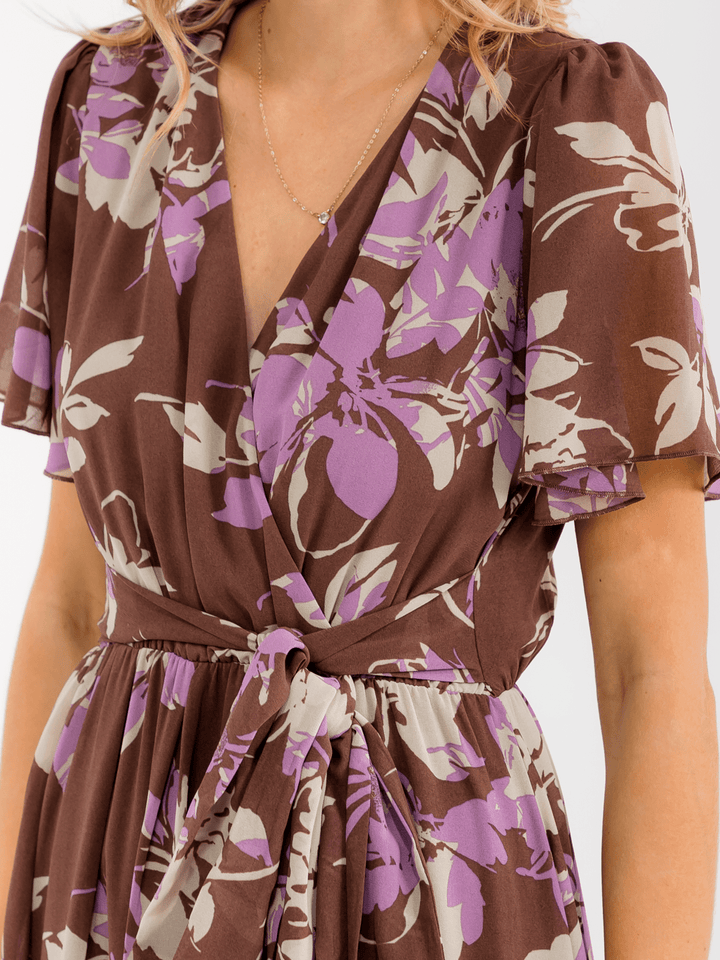 WOMEN'S SHORT SLEEVE SURPLICE SIDE SLIT SELF TIE FLORAL MAXI DRESS