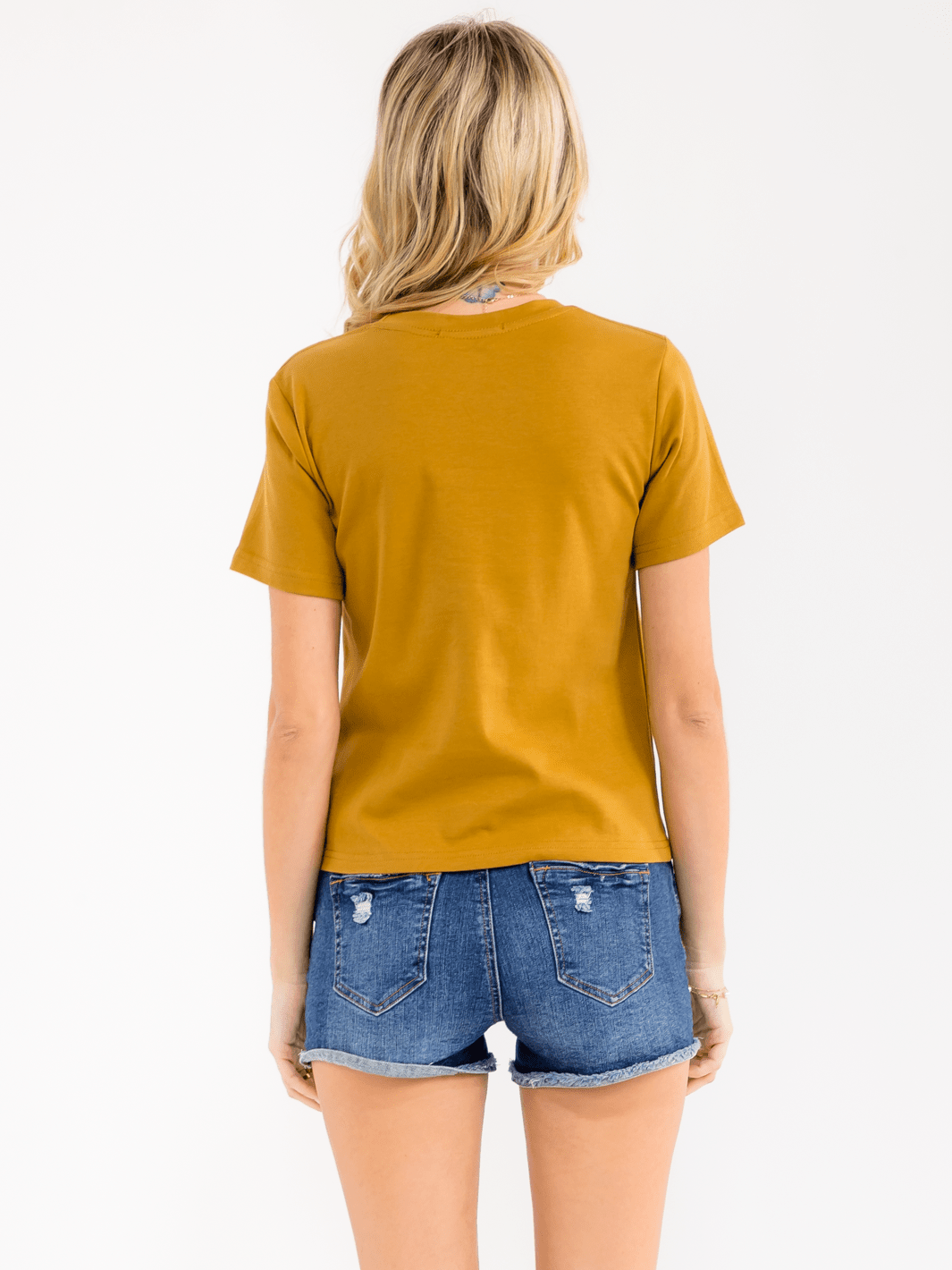 WOMEN'S SHORT SLEEVE GRAPHIC STUDS BASIC TOP