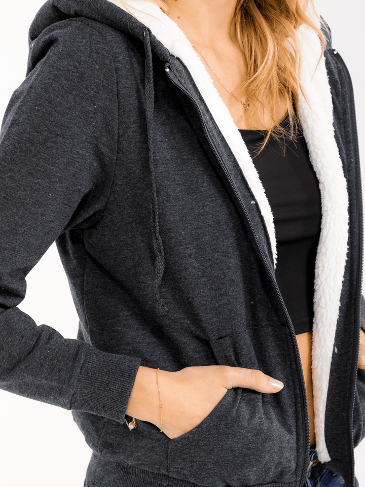 WOMEN'S LONG SLEEVE ZIPPER CLOSURE FRONT POCKETS HOODED SHERPA JACKET