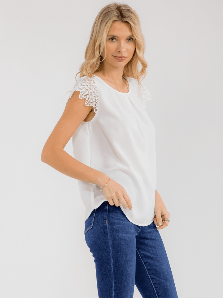 WOMEN'S SHORT CROCHET RUFFLE SLEEVE DETAILED BLOUSE