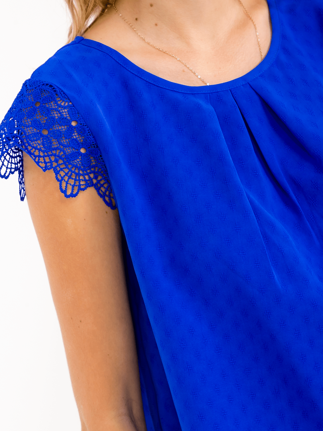 WOMEN'S SHORT CROCHET RUFFLE SLEEVE DETAILED BLOUSE