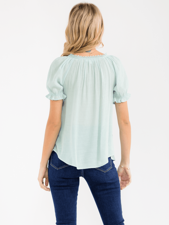 WOMEN'S SHORT SLEEVE V-NECK FRONT TIE EMBROIDERY FLORAL BLOUSE