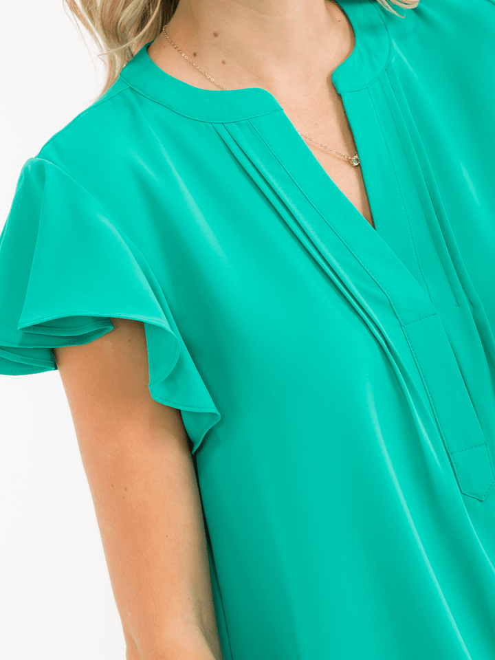 WOMEN'S SHORT RUFFLE SLEEVE V-NECK DETAILED BLOUSE