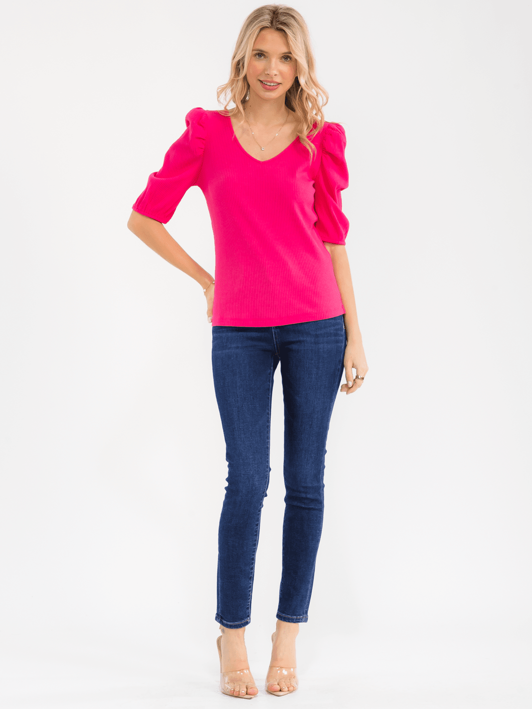 WOMEN'S SHORT PUFF SLEEVE V-NECK RIBBED BLOUSE