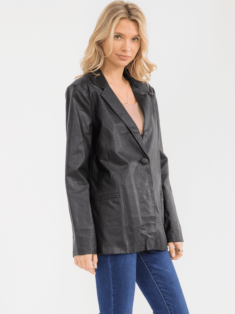 WOMEN'S LONG SLEEVE BUTTON CLOSURE PU PLEATHER JACKET