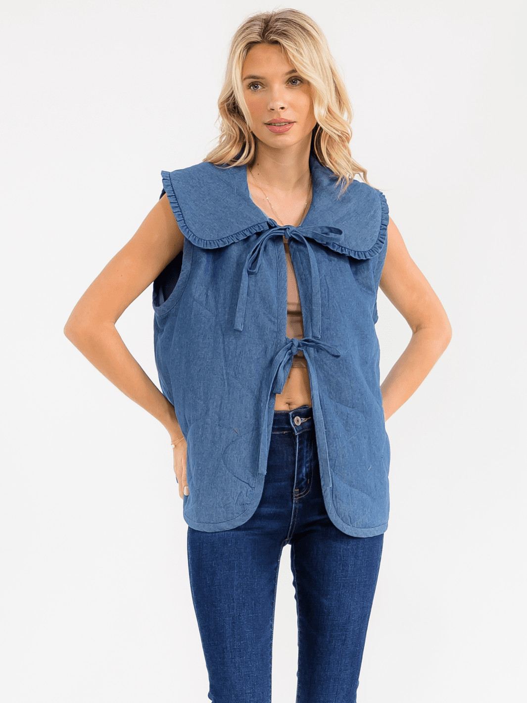 WOMEN'S SLEEVELESS FRONT TIE DENIM PADDED VEST