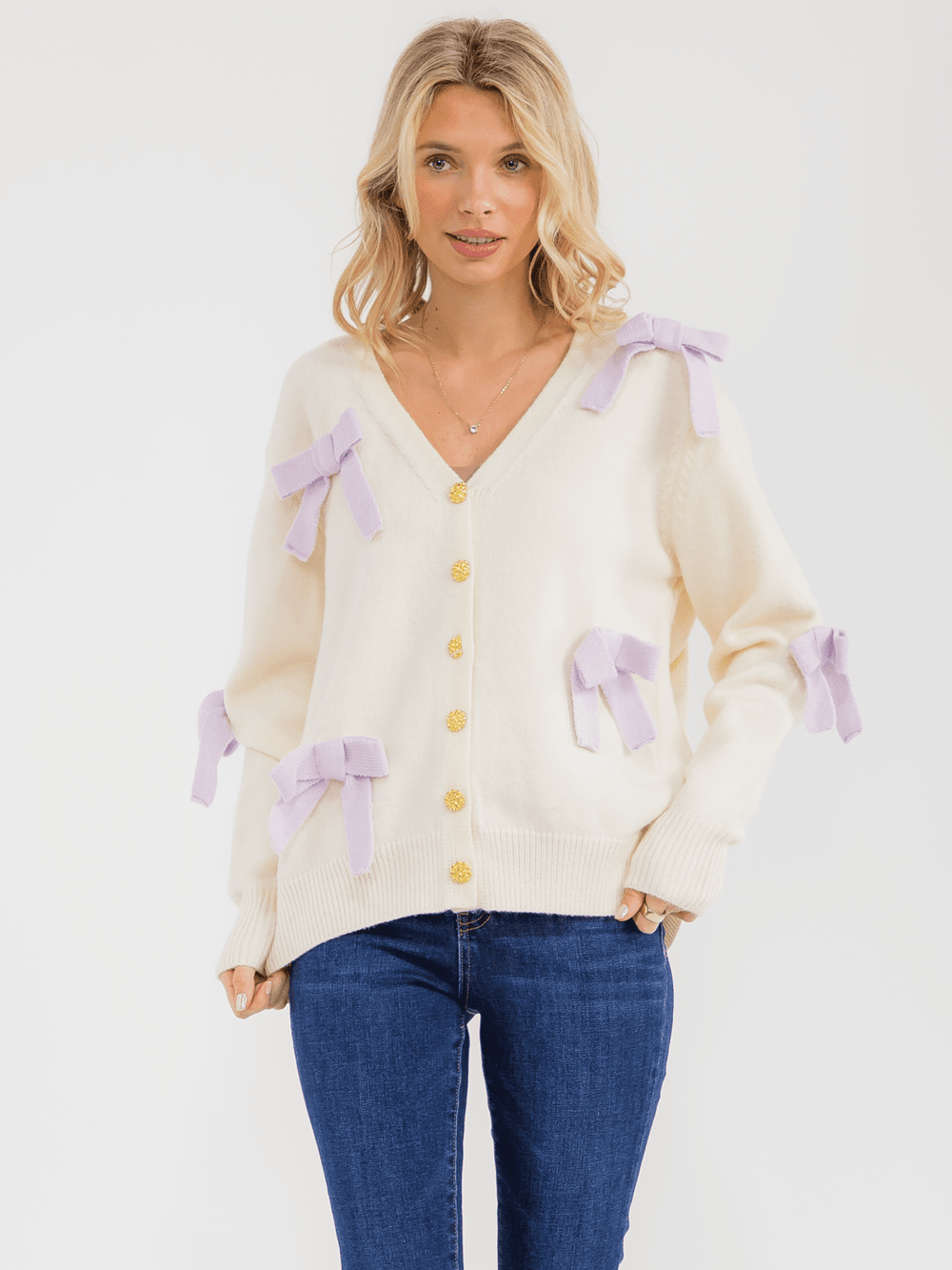WOMEN'S LONG SLEEVE BUTTON CLOSURE BOW DETAILED KNIT SWEATER