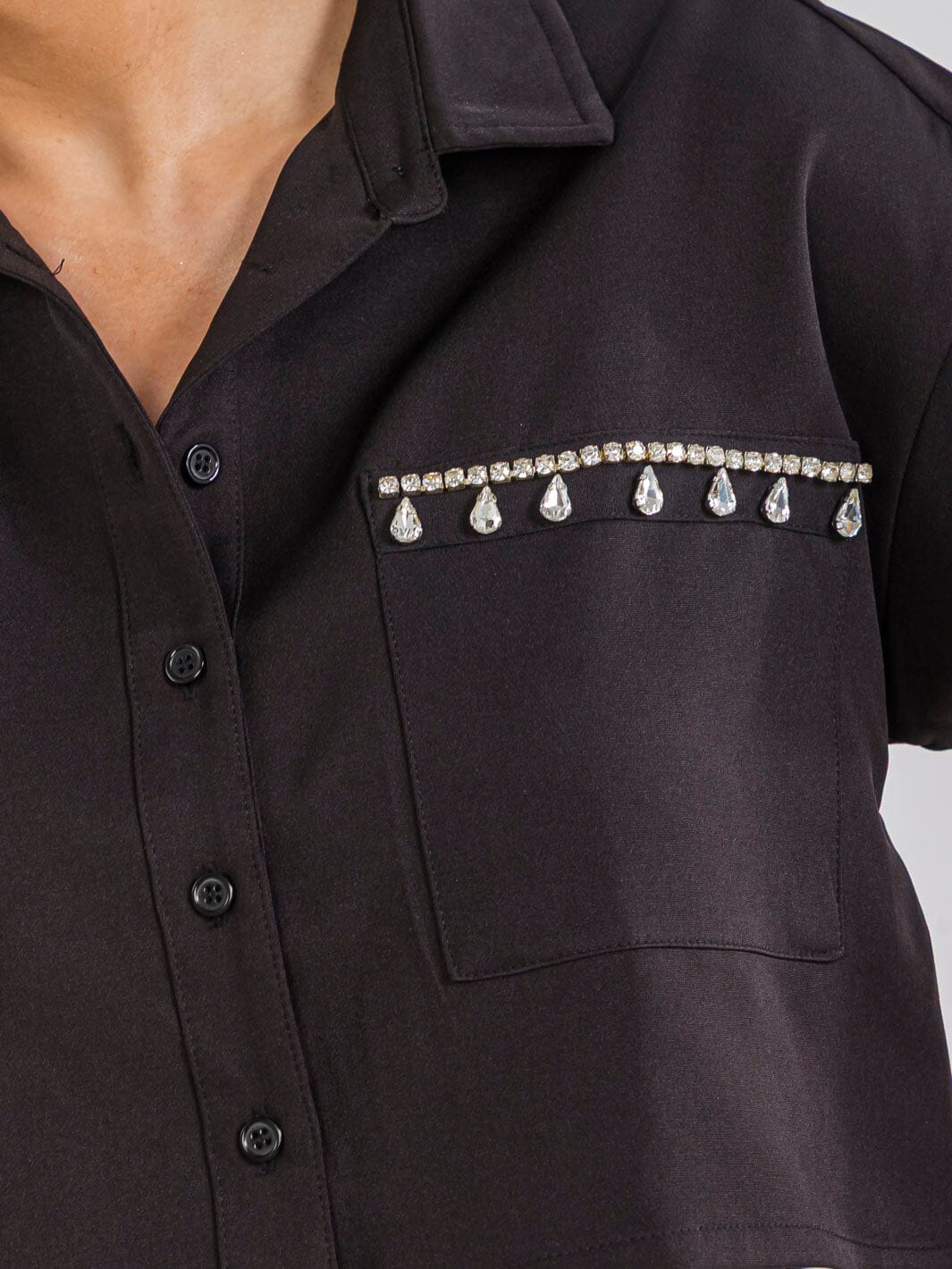 WOMEN'S SHORT SLEEVE TOP & BUTTON CLOSURE PANTS STUDS CUT OUT 2PC. SET