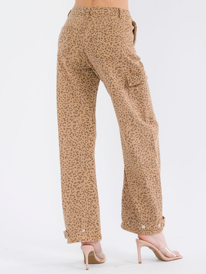 WOMEN'S BUTTON CLOSURE POCKETS ANIMAL PRINT WIDE LEG DENIM PANTS