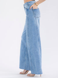 WOMEN'S BUTTON CLOSURE POCKETS WASHED WIDE LEG DENIM PANTS