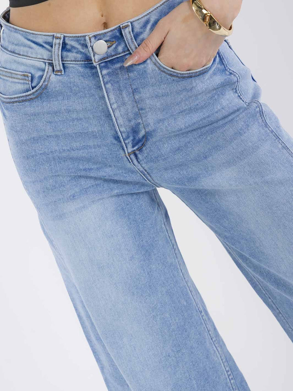 WOMEN'S BUTTON CLOSURE POCKETS WASHED WIDE LEG DENIM PANTS