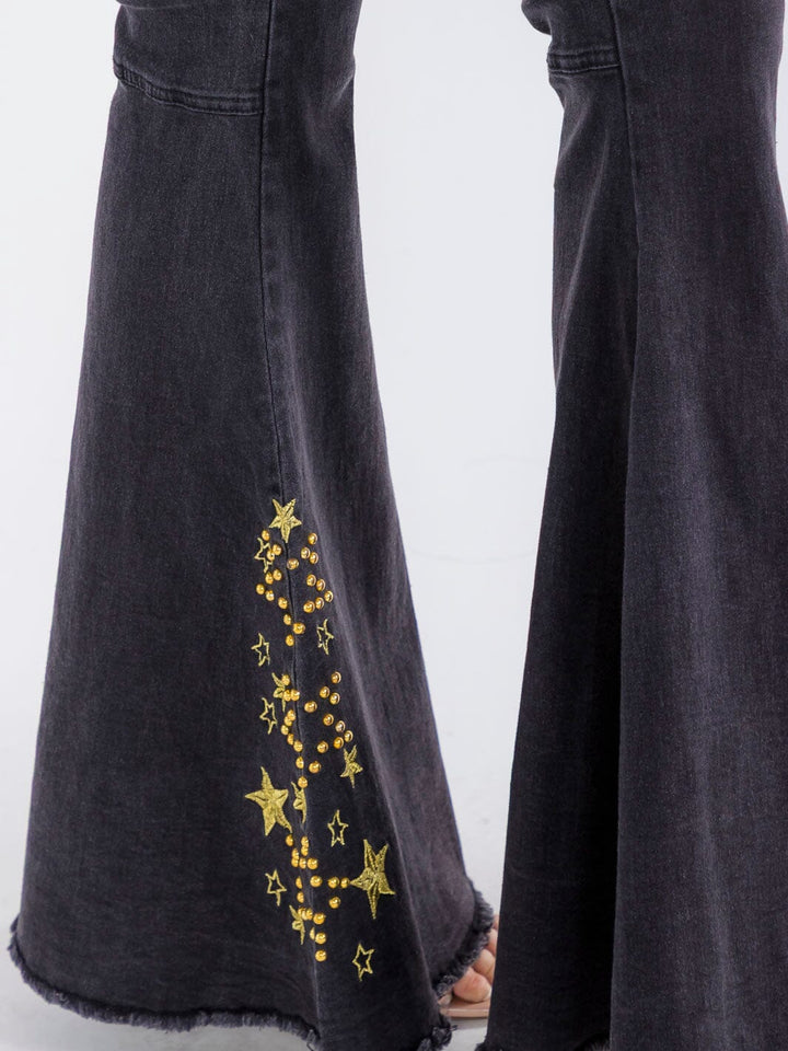 WOMEN'S BUTTON CLOSURE POCKETS STUDS EMBROIDERY BELL LEG DENIM PANTS