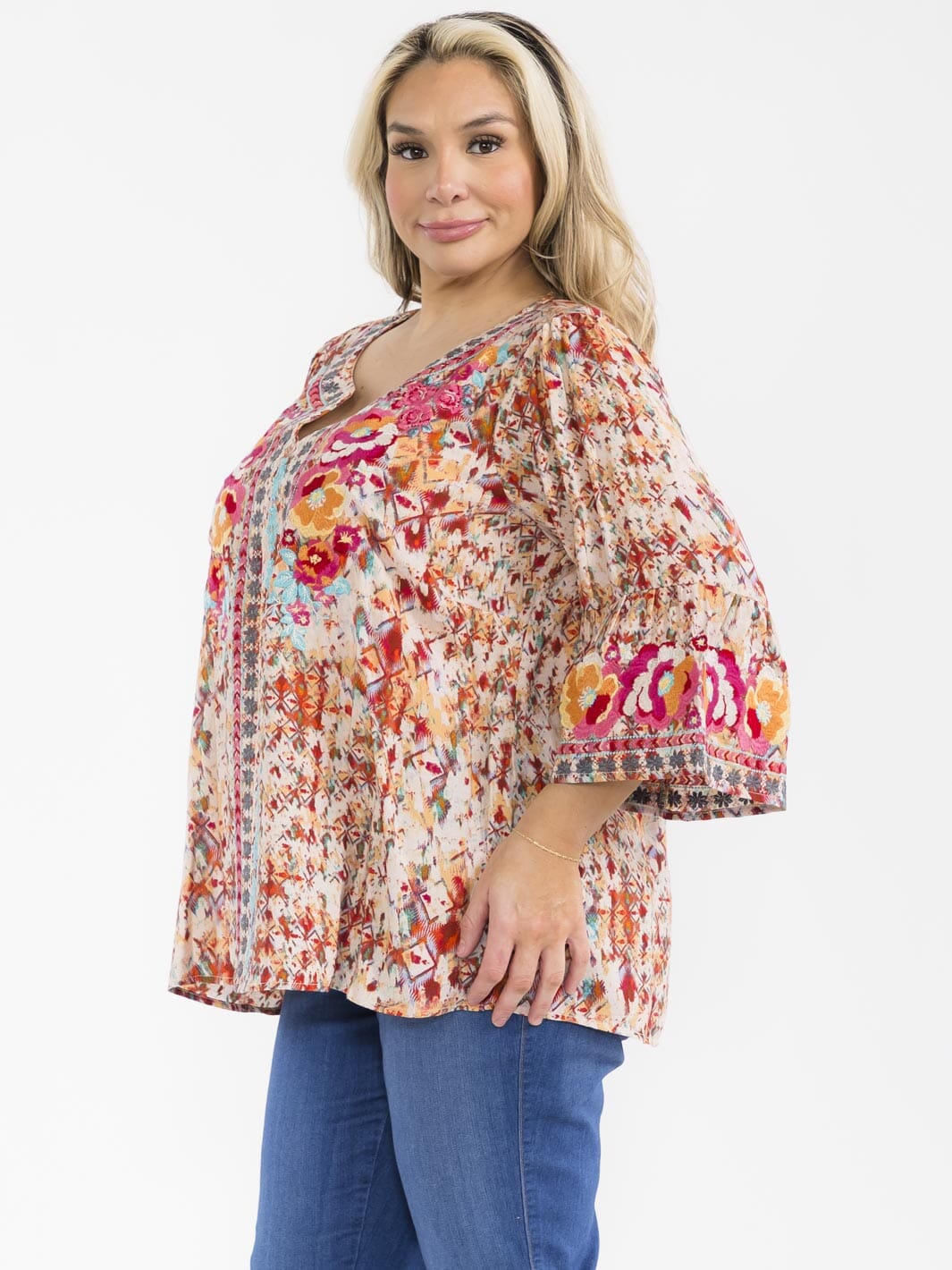 PLUS SIZE 3/4 SLEEVE V-NECK FLORAL EMBROIDERY MULTI PRINT BLOUSE