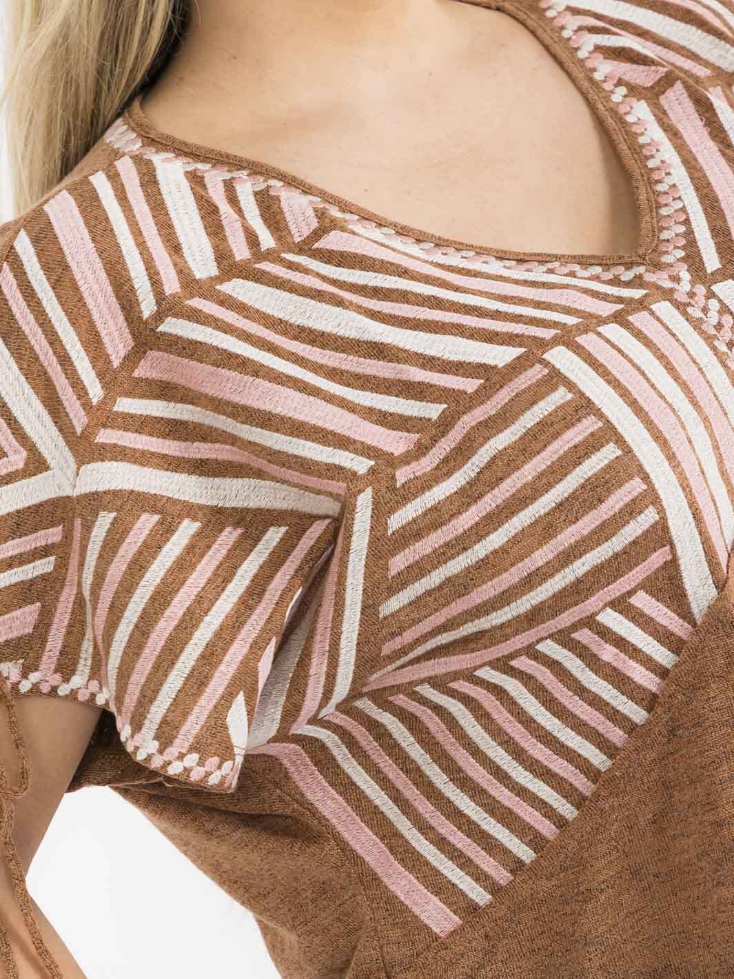 PLUS SIZE SHORT SLEEVE V-NECK EMBROIDERY TUNIC BLOUSE