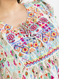 PLUS SIZE SHORT SLEEVE V-NECK EMBROIDERY MULTI PRINT BLOUSE