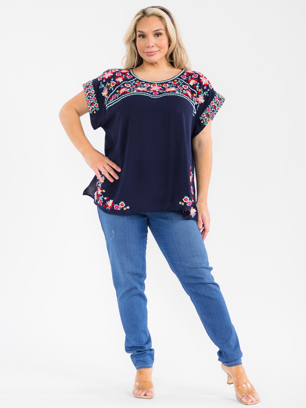 PLUS SIZE SHORT SLEEVE FLORAL EMBROIDERY BLOUSE